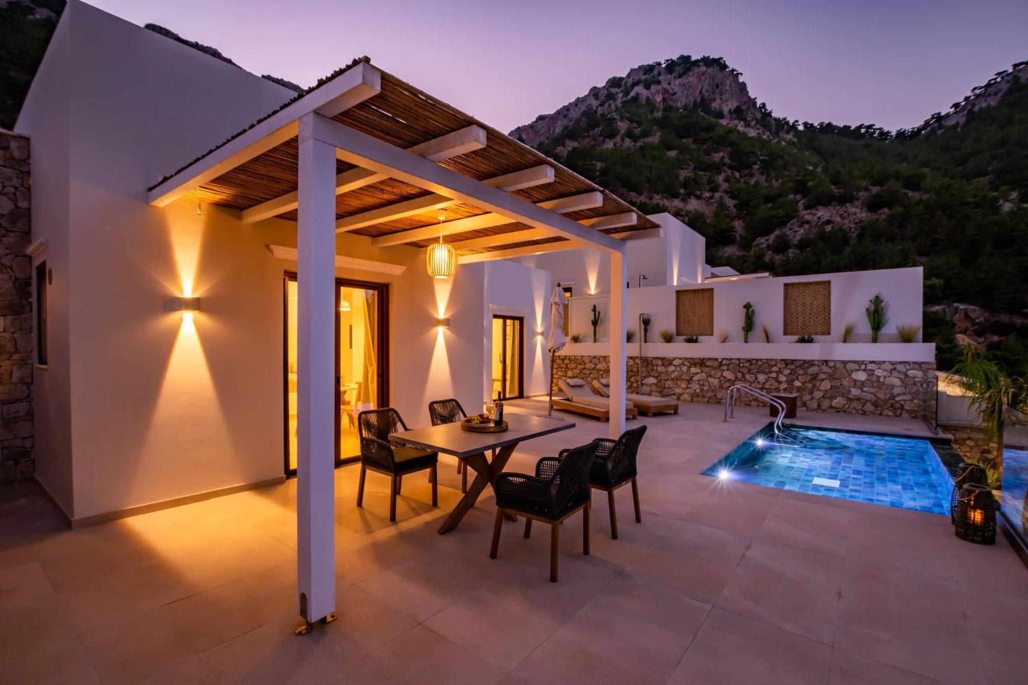 Mertelia Luxury Villas Kyra Panagia ภายนอก รูปภาพ
