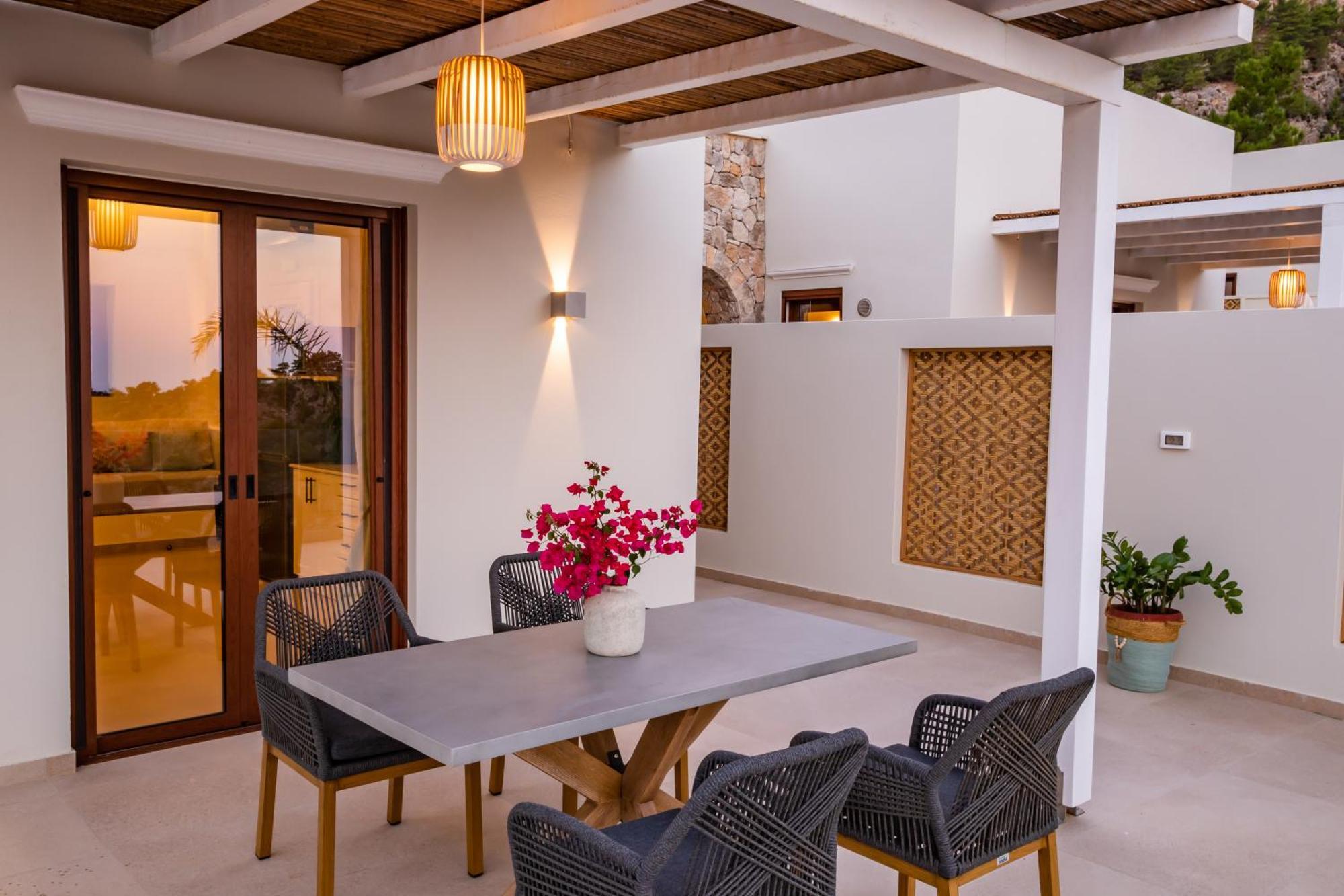 Mertelia Luxury Villas Kyra Panagia ภายนอก รูปภาพ