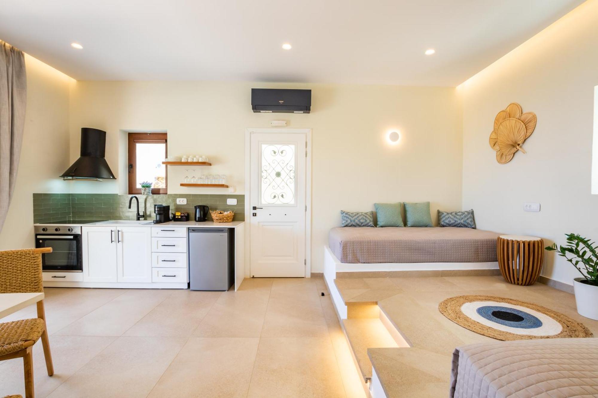 Mertelia Luxury Villas Kyra Panagia ภายนอก รูปภาพ