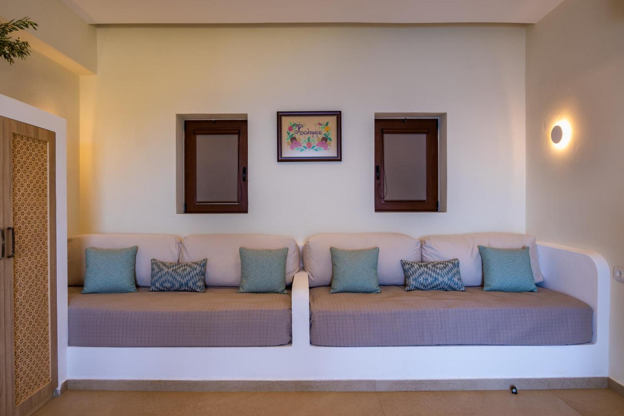Mertelia Luxury Villas Kyra Panagia ภายนอก รูปภาพ